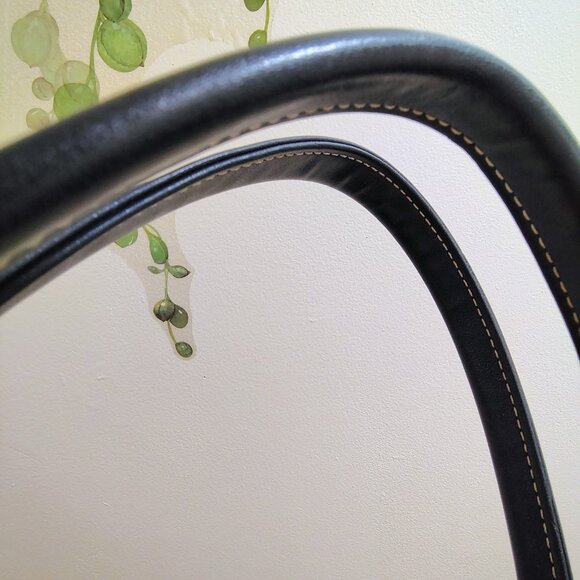 The Sak Elliott Lucca Burgundy Crochet Knit Tote Bag Leather Handle Shoulder Bag - Picture 4 of 8